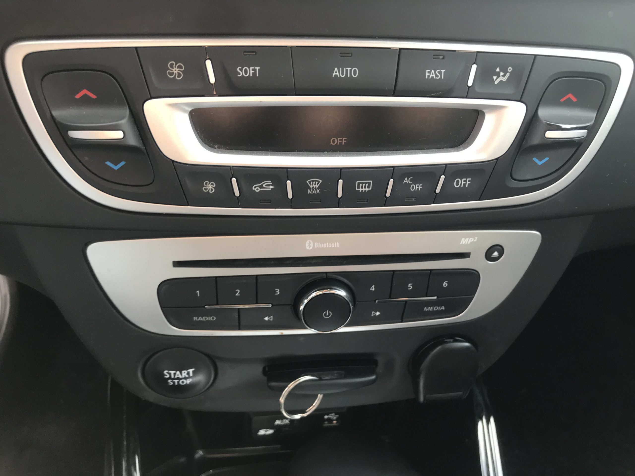 Renault Megan Bose 2015