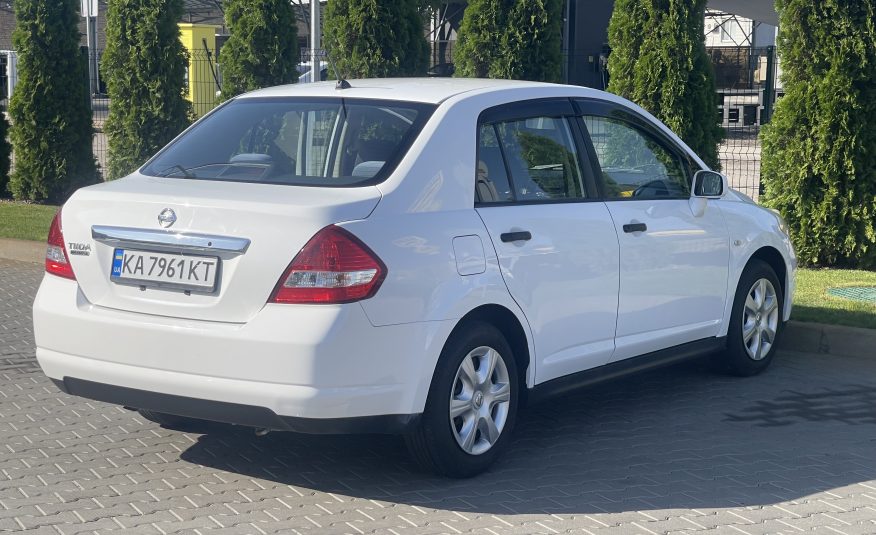 Nissan Tiida