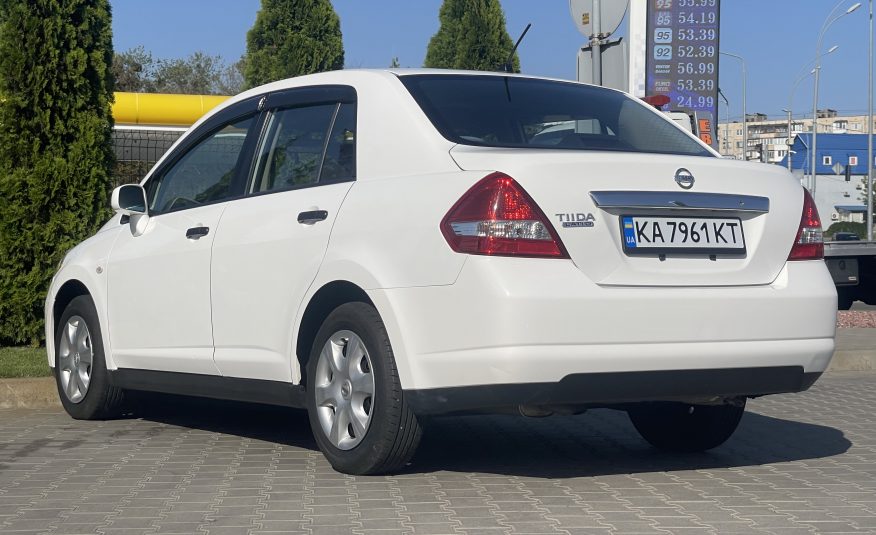 Nissan Tiida