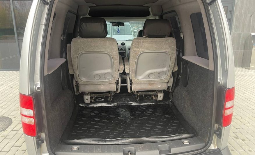 Volkswagen Caddy 2012