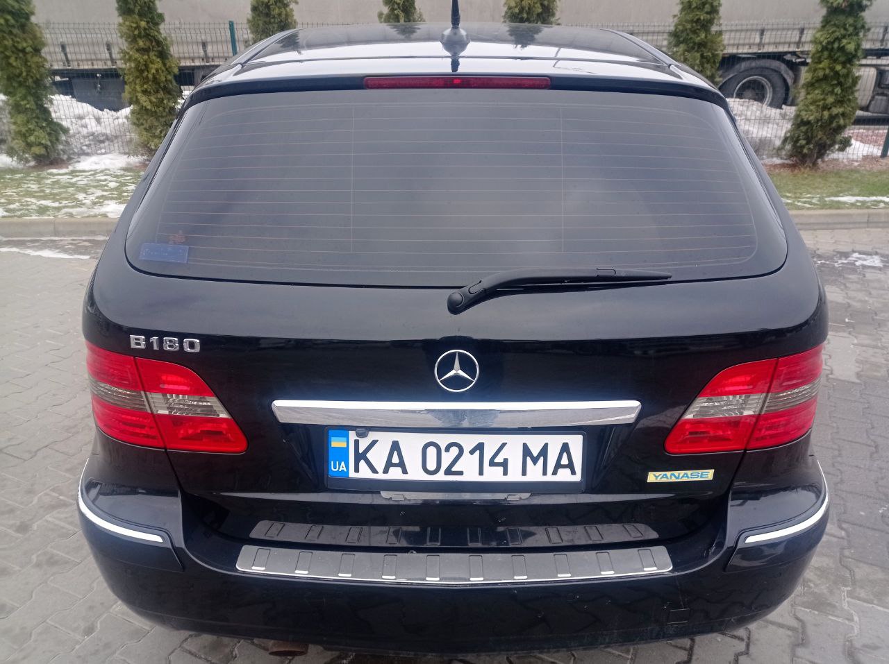 Mercedes-Benz B 180  INDIVIDUAL 2010