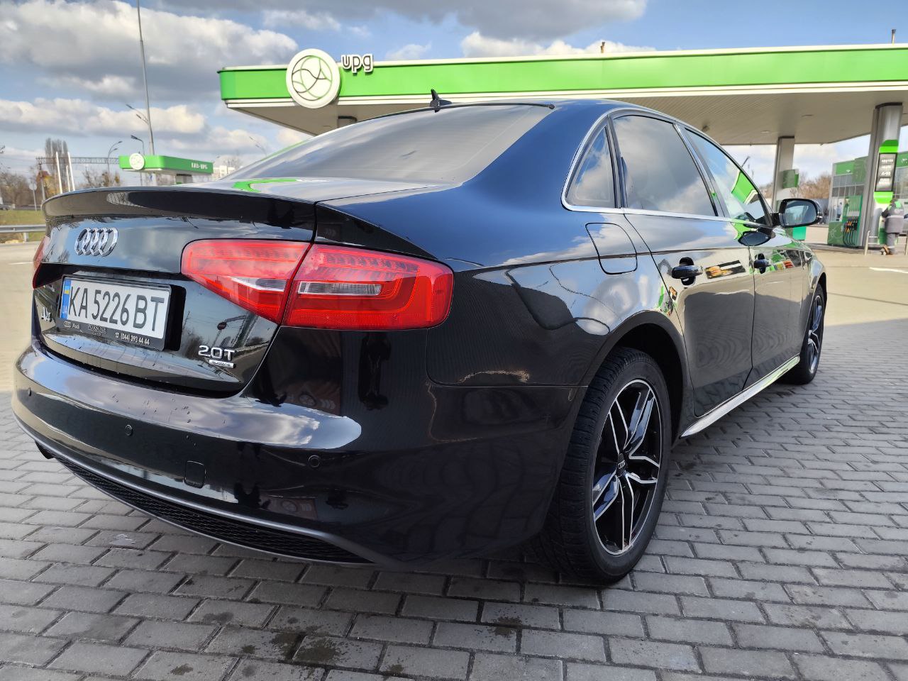 Audi A4 2013 2.0T AT (214 к.c.) Quattro