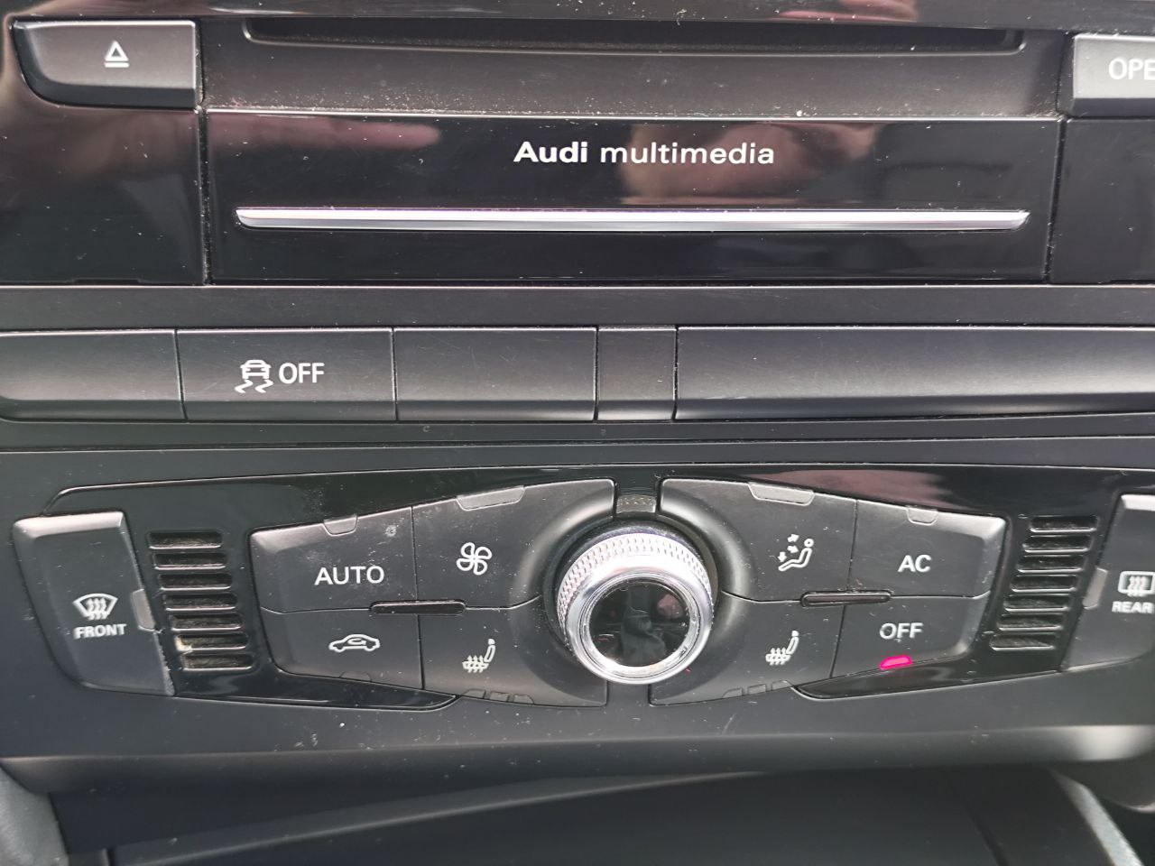 Audi A4 2013 2.0T AT (214 к.c.) Quattro