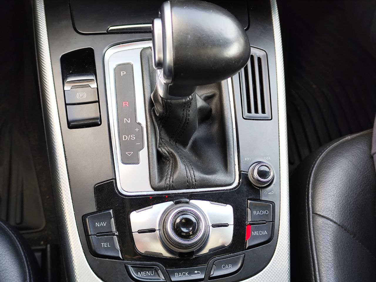 Audi A4 2013 2.0T AT (214 к.c.) Quattro