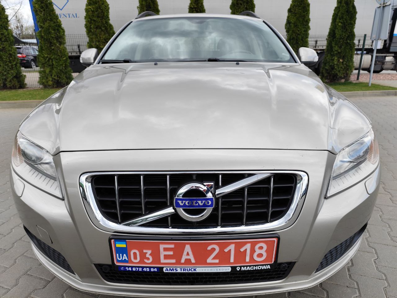 Volvo V70 2010  Momentum