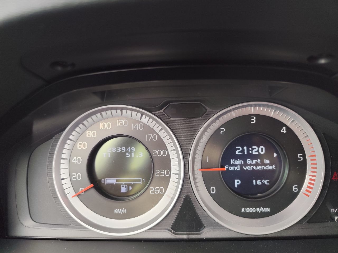 Volvo V70 2010  Momentum