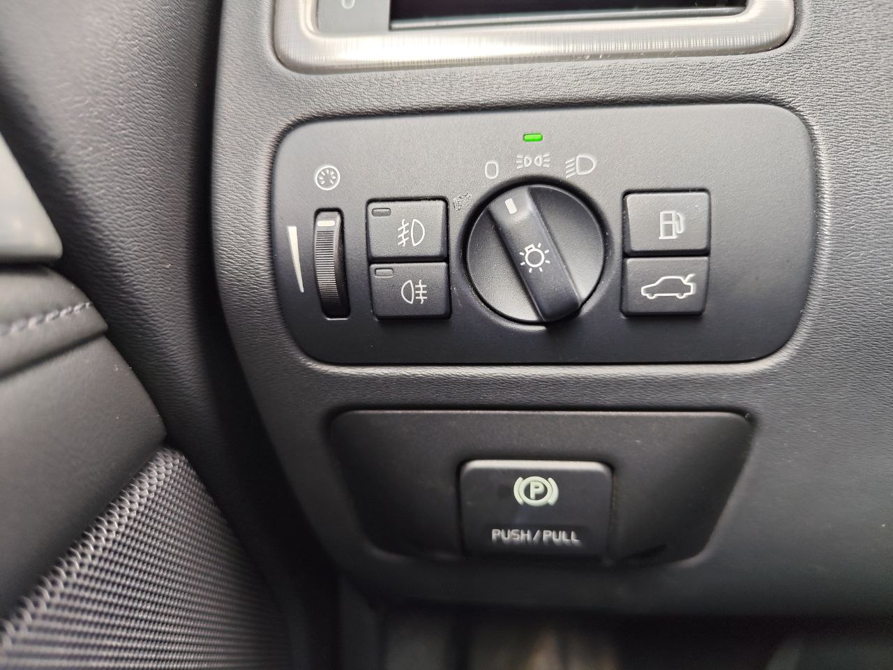 Volvo V70 2010  Momentum